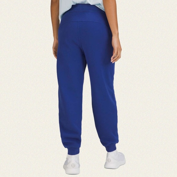 Lululemon Scuba High-Rise Relaxed Jogger - Picture 9 of 9